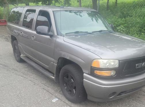 2005 GMC Yukon XL Denali