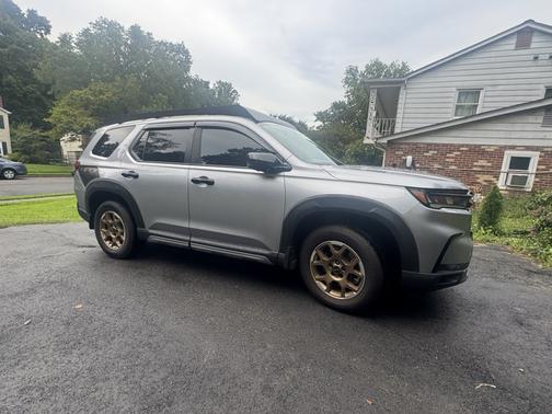 Silver 2024 Honda Pilot TrailSport