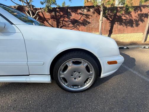 White 2000 Mercedes-Benz CLK-Class 430 Cabriolet