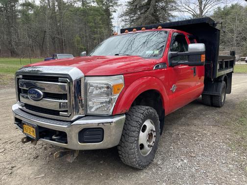 Red 2016 Ford F-350 XL