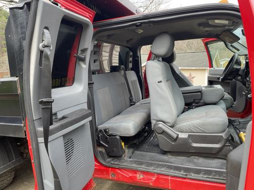 Red 2016 Ford F-350 XL