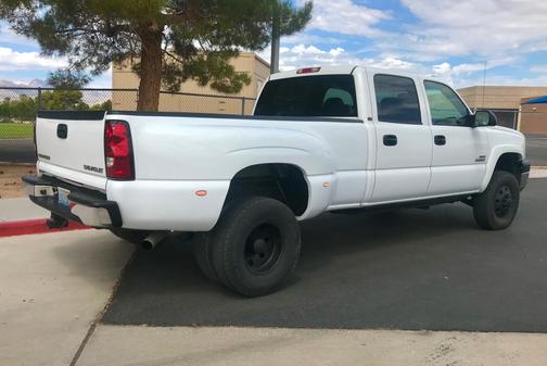 2004 Chevrolet Silverado 3500 Crew Cab