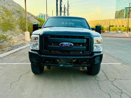 White 2013 Ford F-250 XL