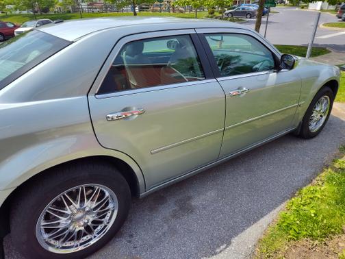 2006 Chrysler 300C Base