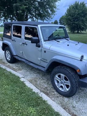 Silver 2011 Jeep Wrangler Unlimited Sport