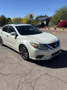 White 2016 Nissan Altima 2.5 SV