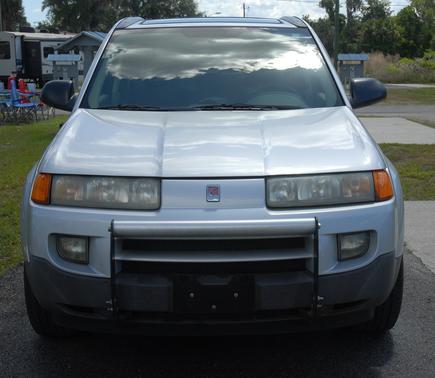 Silver 2003 Saturn Vue Base