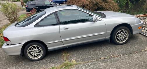 Silver 2000 Acura Integra LS