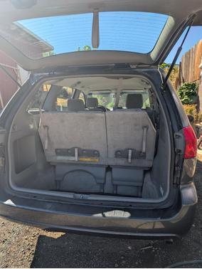 Blue 2007 Toyota Sienna CE
