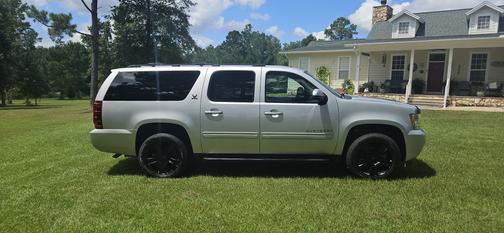 2011 Chevrolet Suburban 1500 LS