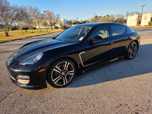 2013 Porsche Panamera Panamera 4 Platinum Edition