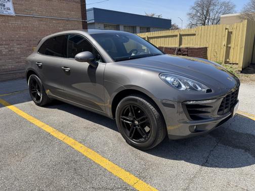2016 Porsche Macan S