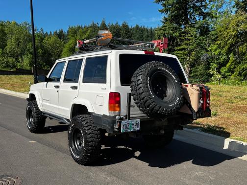 2000 Jeep Cherokee Sport 4WD