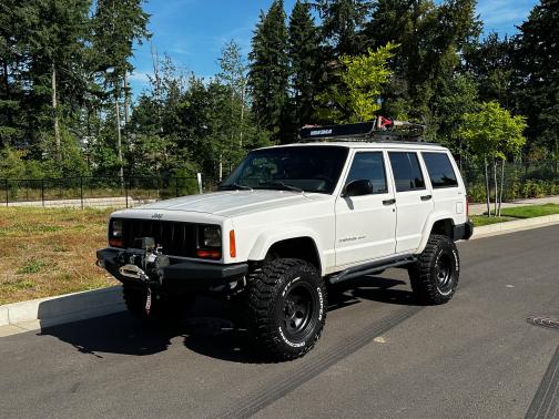 2000 Jeep Cherokee Sport 4WD