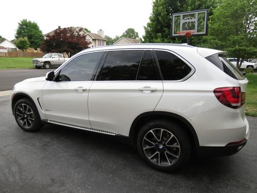 White 2015 BMW X5 xDrive35i