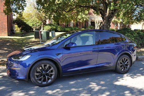 2024 Tesla Model X Long Range