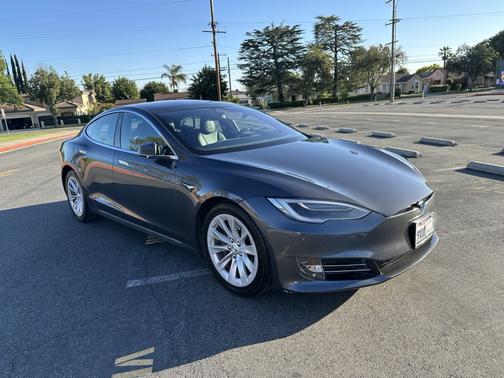 Gray 2017 Tesla Model S 75D