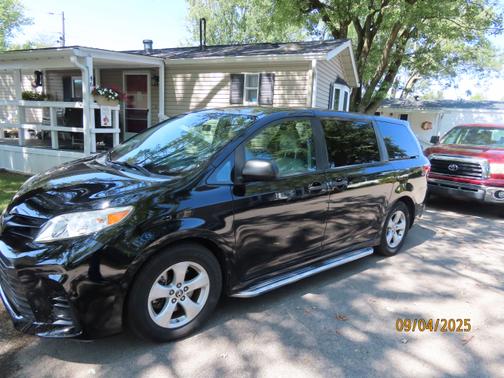 2020 Toyota Sienna L