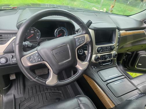 Brown 2020 GMC Yukon XL Denali