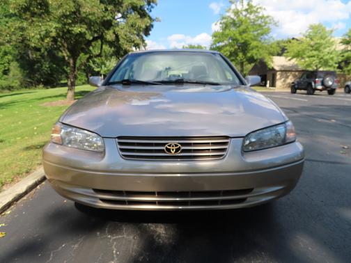 1998 Toyota Camry LE