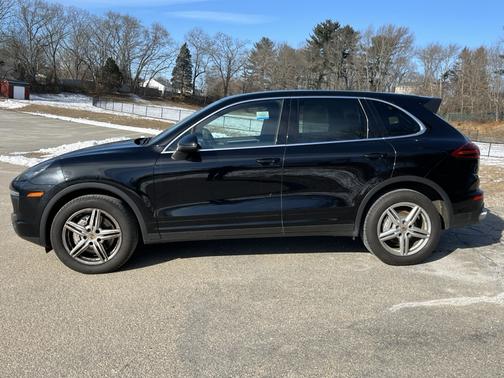 2017 Porsche Cayenne Cayenne S