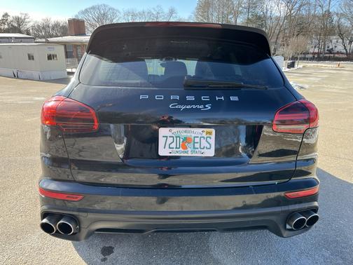 2017 Porsche Cayenne Cayenne S
