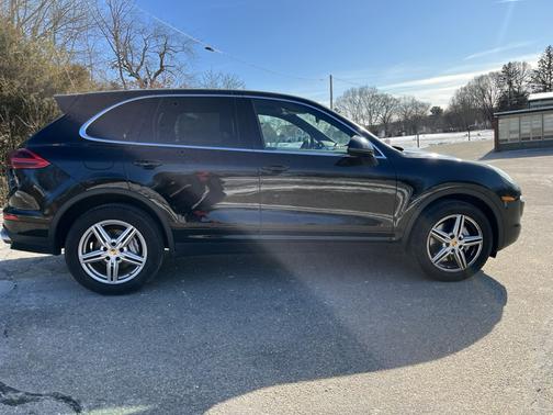 2017 Porsche Cayenne Cayenne S