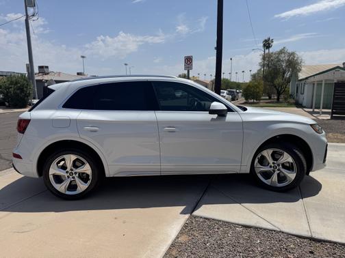 2021 Audi Q5 45 Prestige