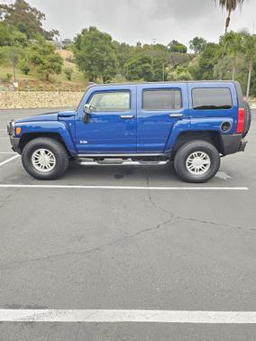 2006 Hummer H3 Base