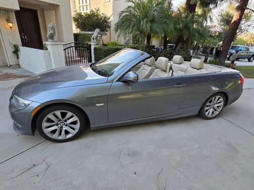 Gray 2013 BMW 328 i
