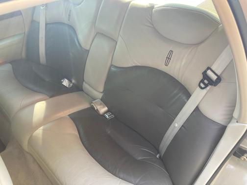 1996 Lincoln Town Car Signature