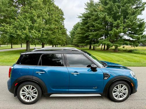 Blue 2017 MINI Countryman Cooper ALL4
