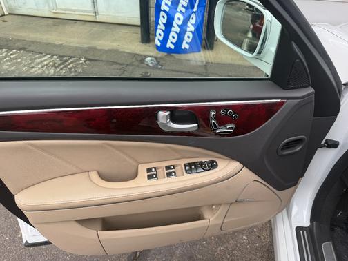 2013 Hyundai Equus Signature