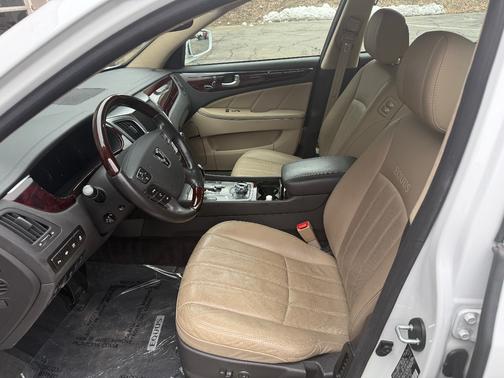 2013 Hyundai Equus Signature