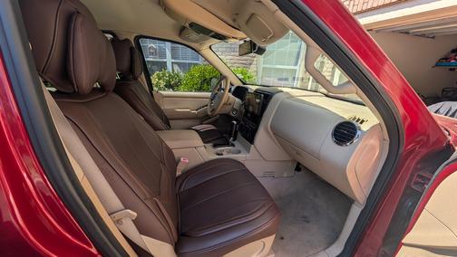 Red 2006 Ford Explorer XLT