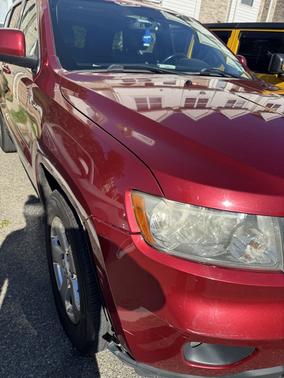 Red 2012 Jeep Grand Cherokee Laredo