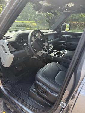 2023 Land Rover Defender S