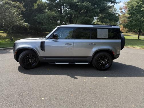 2023 Land Rover Defender S
