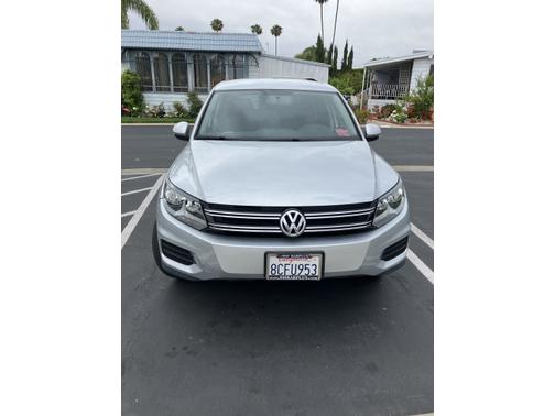 Silver 2017 Volkswagen Tiguan Limited 2.0T