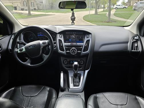 Gray 2013 Ford Focus Titanium