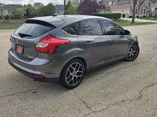 Gray 2013 Ford Focus Titanium