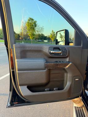 Black 2022 GMC Sierra 3500 Denali