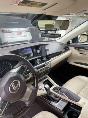 2017 Lexus ES 350 Base