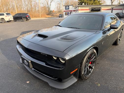 2015 Dodge Challenger SRT Hellcat
