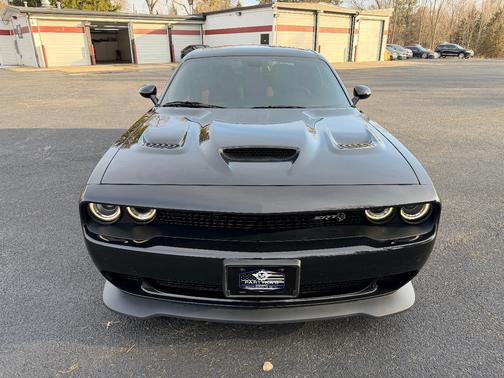 2015 Dodge Challenger SRT Hellcat