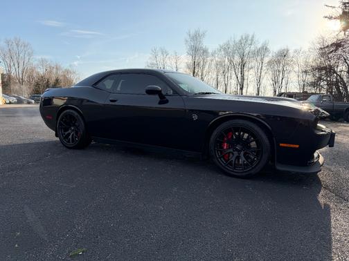 2015 Dodge Challenger SRT Hellcat
