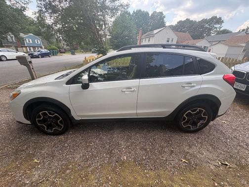 White 2015 Subaru XV Crosstrek 2.0i Premium