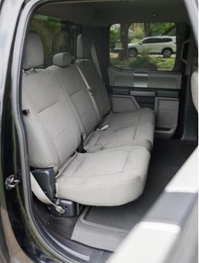 Black 2016 Ford F-150 XLT