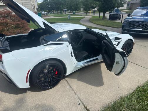 White 2018 Chevrolet Corvette Stingray
