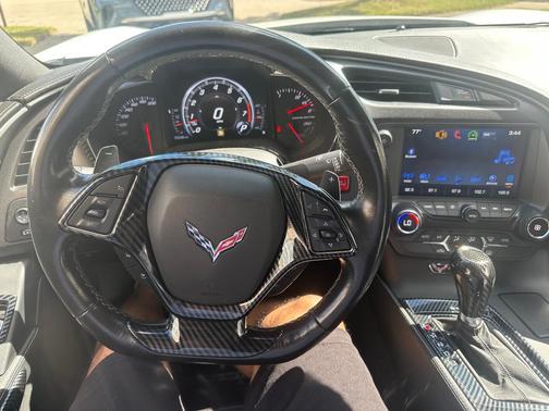 White 2018 Chevrolet Corvette Stingray